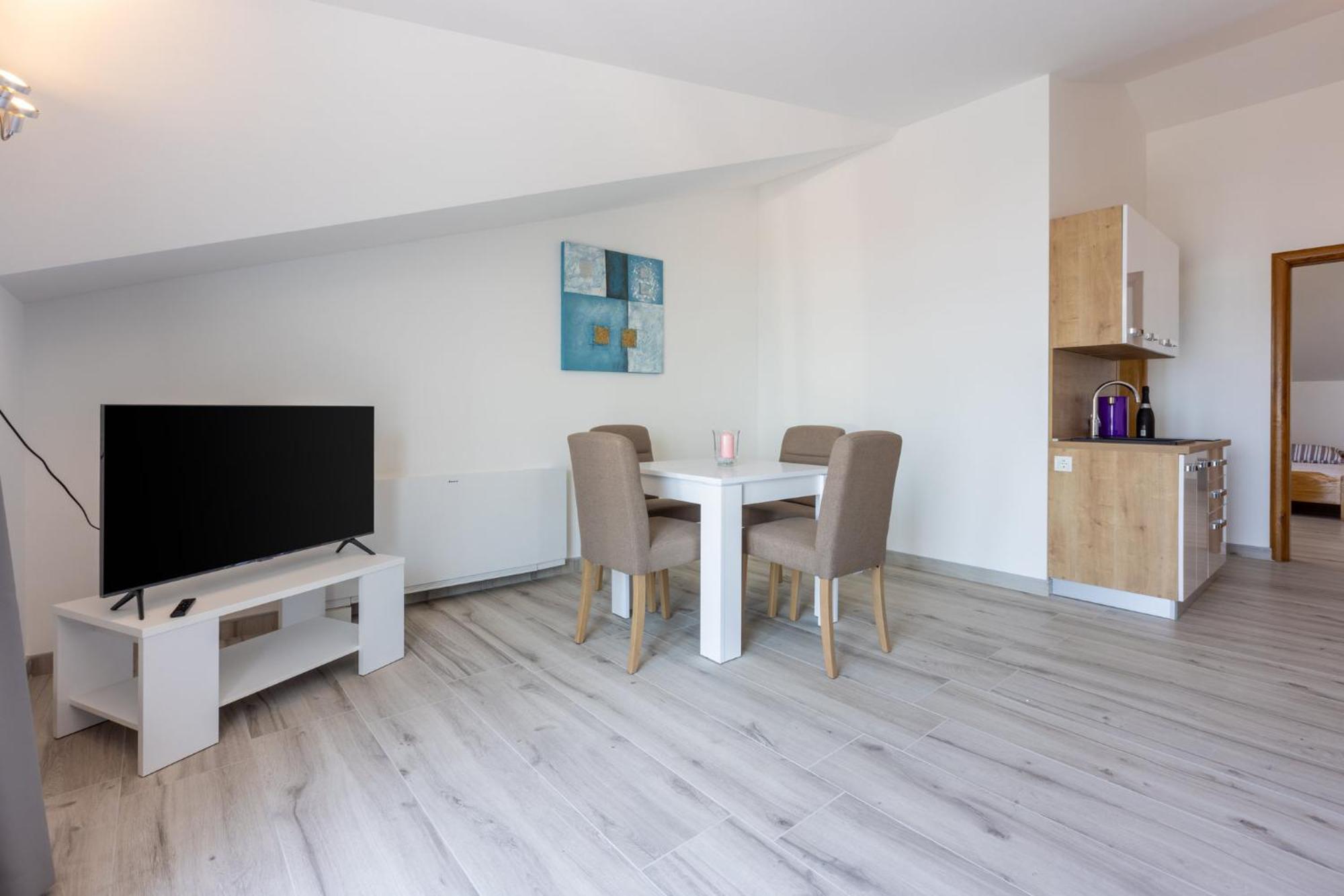 Apartments Sunshine E Crikvenica Dış mekan fotoğraf