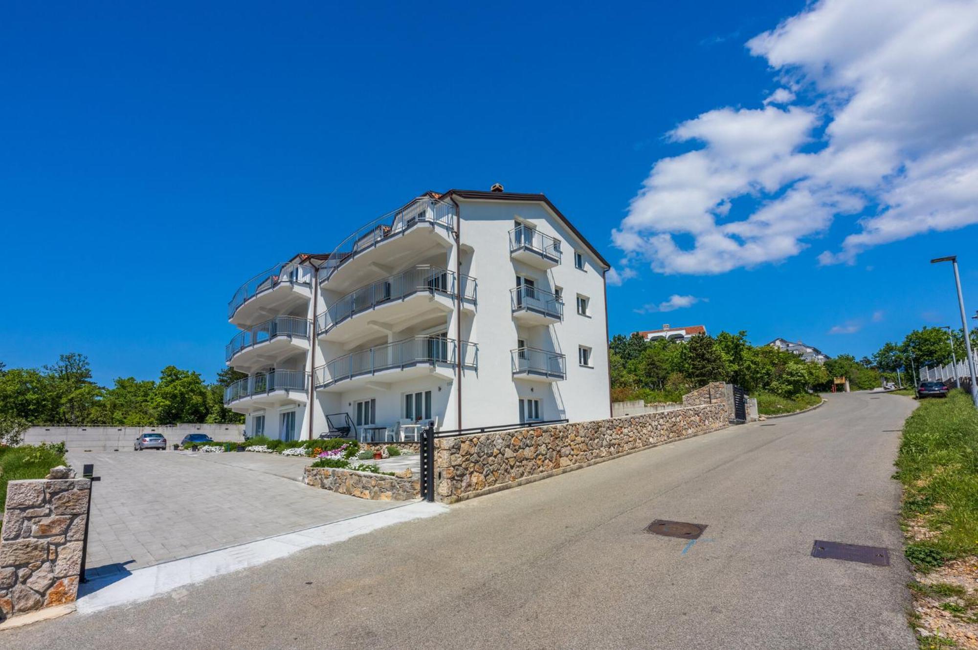 Apartments Sunshine E Crikvenica Dış mekan fotoğraf